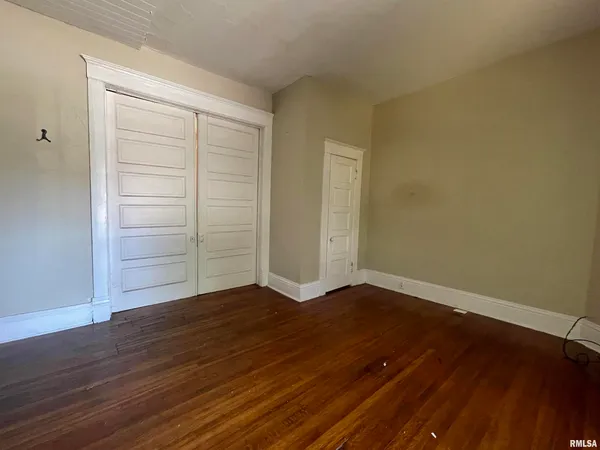 $174,900 | 209 North Springer Street, Carbondale, IL 62901