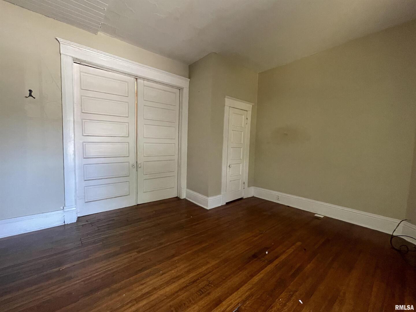 209 North Springer Street Carbondale, IL 62901 - Photo 6 of 30