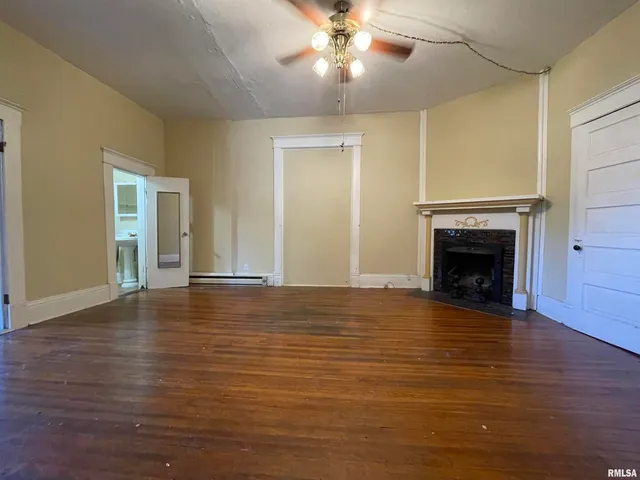 $174,900 | 209 North Springer Street, Carbondale, IL 62901