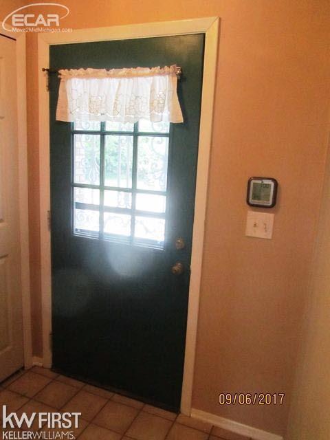 3076 Quick Road Holly, MI 48442 - Photo 3 of 33 21368961-2.JPG