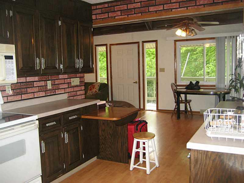 257 Euclid Road Butler, PA 16001 - Photo 10 of 22 Kitchen.