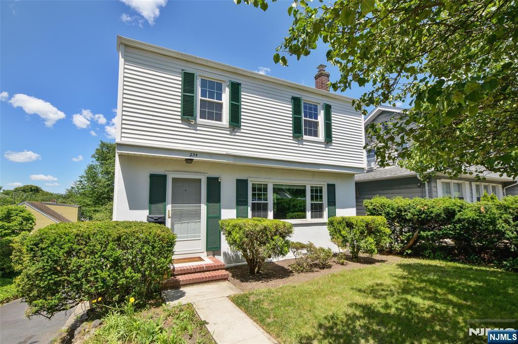 234 Ridgefield Avenue Bogota, NJ 07603 - Photo 1 of 27