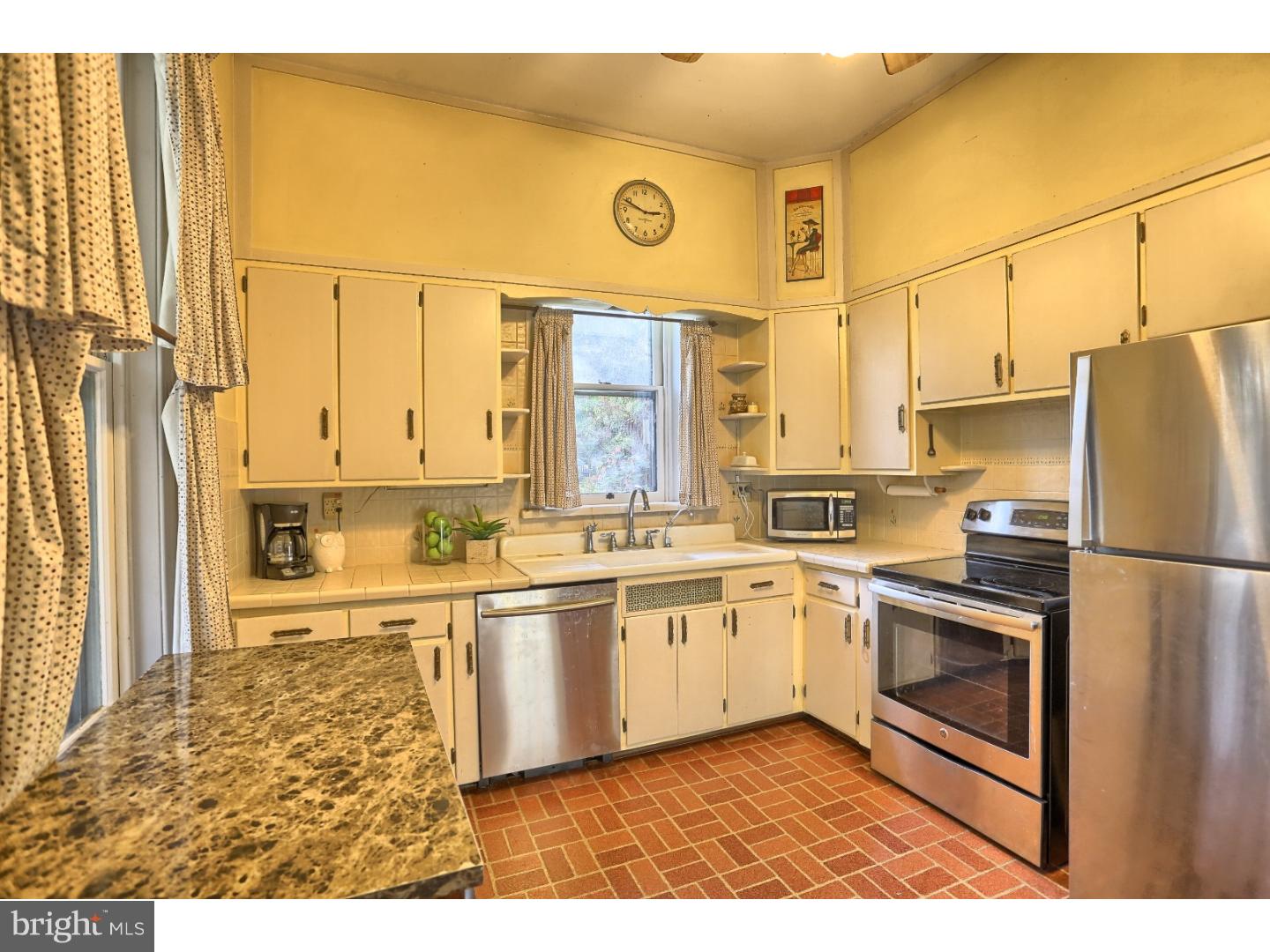 545 Friedensburg Road Reading, PA 19606 - Photo 11 of 25