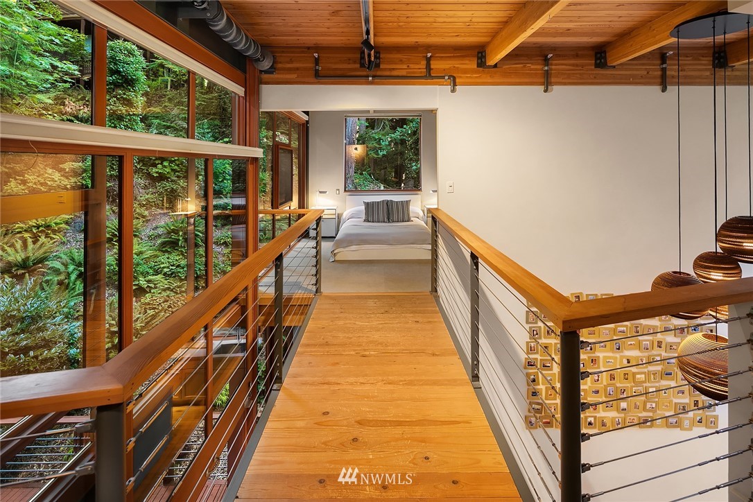 5340 Butterworth Road Mercer Island, WA 98040 - Photo 17 of 39