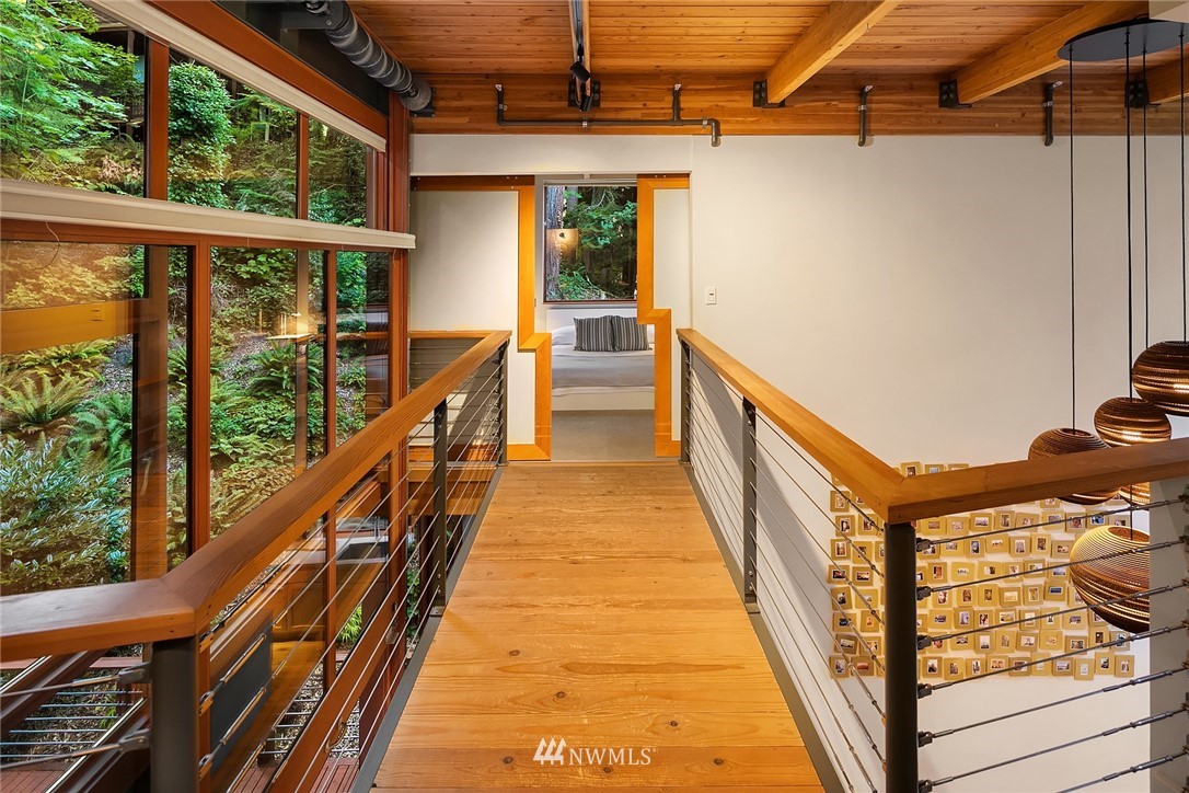 5340 Butterworth Road Mercer Island, WA 98040 - Photo 18 of 39