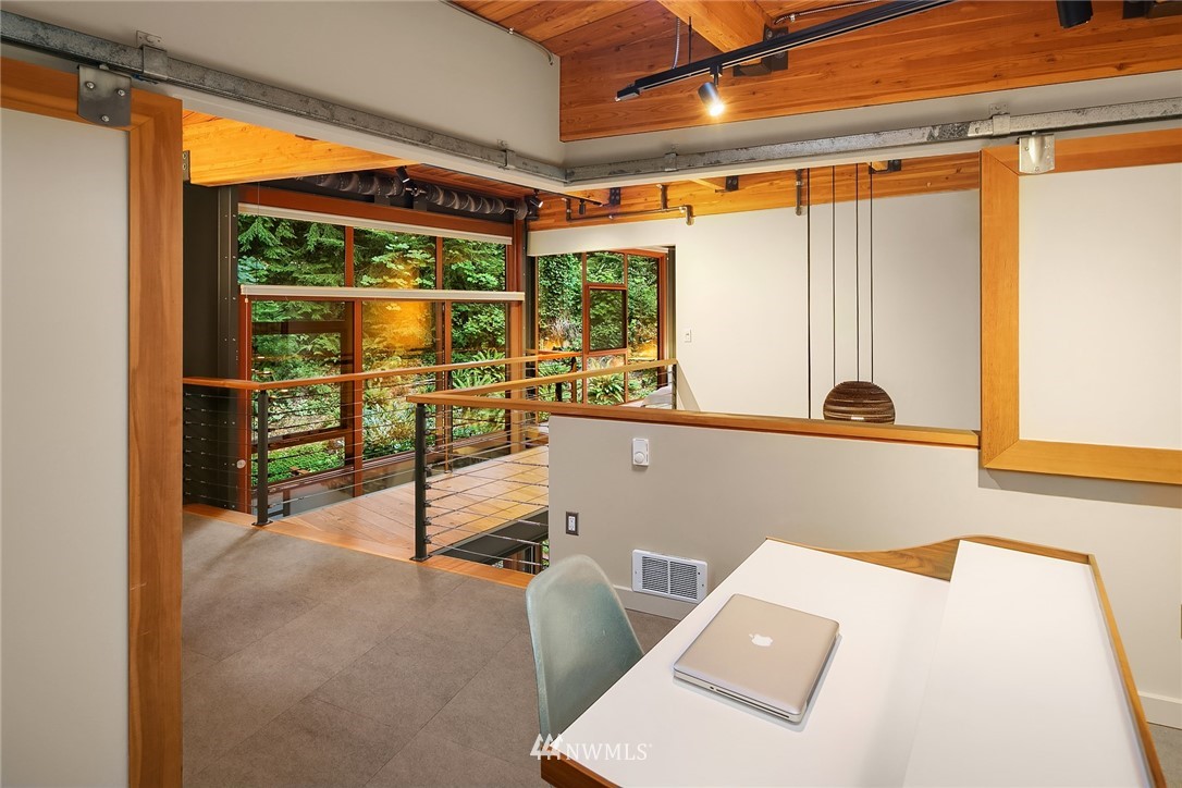 5340 Butterworth Road Mercer Island, WA 98040 - Photo 23 of 39