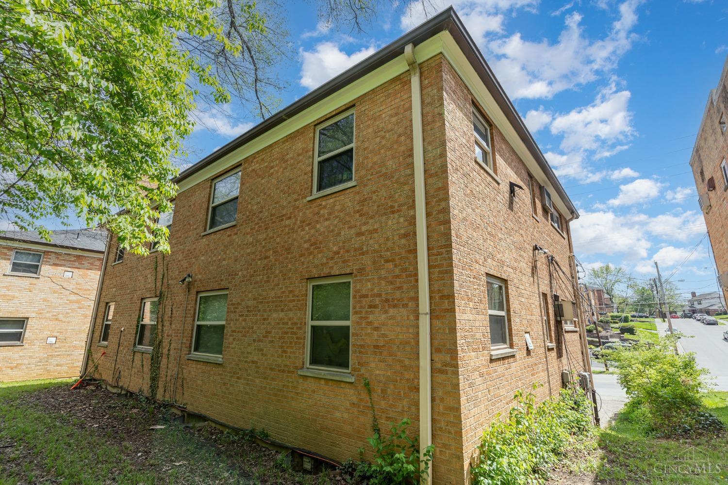 3552 Brotherton Road Cincinnati, OH 45209 - Photo 21 of 23