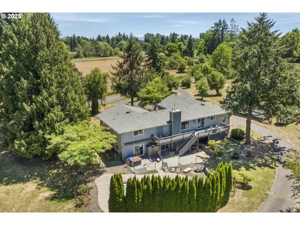 $995,000 | 23851 Schultz Road Northeast, Aurora, OR 97002