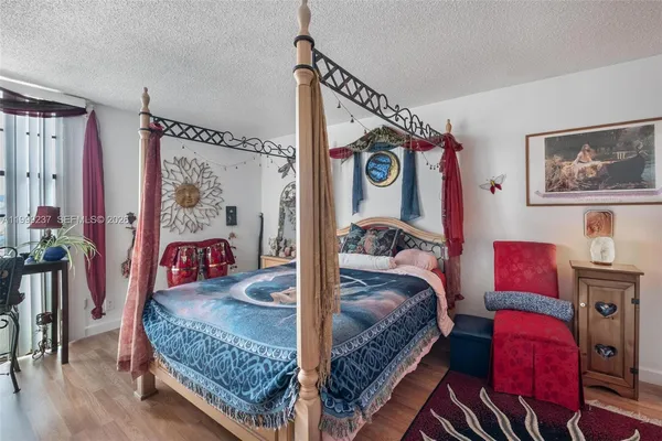 $199,000 | 3475 North Country Club Drive, Unit 619, Aventura, FL 33180