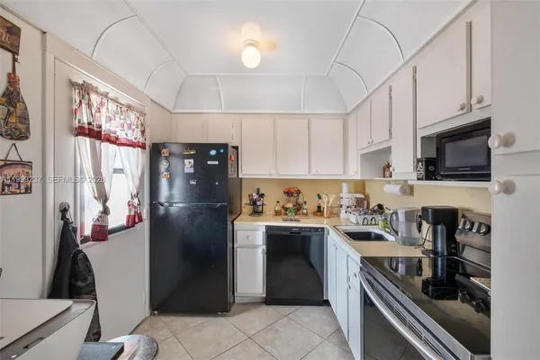 $199,000 | 3475 North Country Club Drive, Unit 619, Aventura, FL 33180