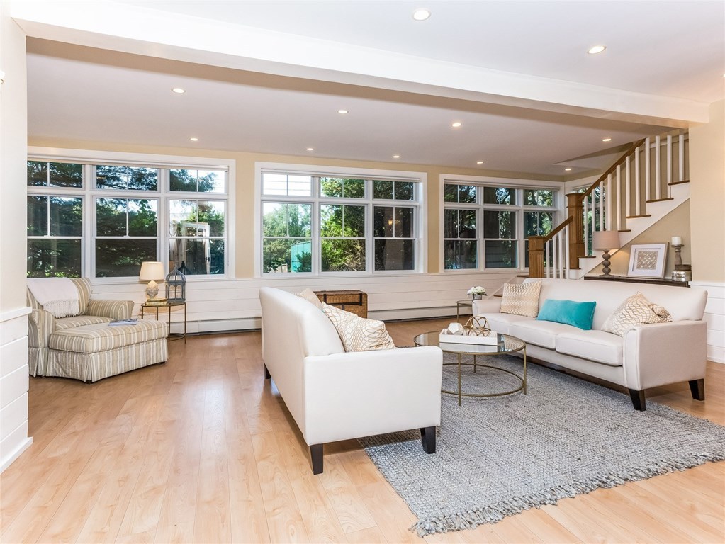 10 Sunset Road Bristol, RI 02809 - Photo 12 of 34