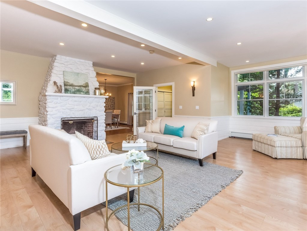 10 Sunset Road Bristol, RI 02809 - Photo 14 of 34