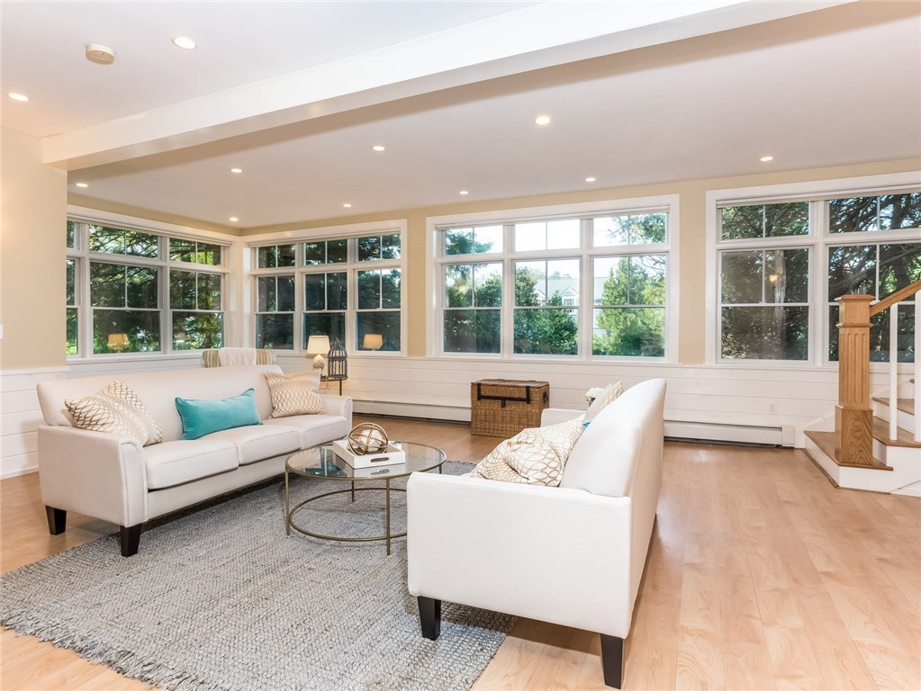 10 Sunset Road Bristol, RI 02809 - Photo 15 of 34