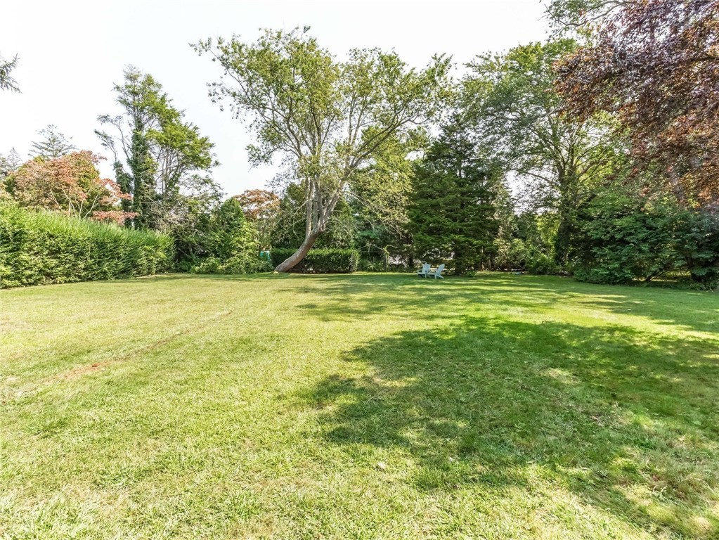 10 Sunset Road Bristol, RI 02809 - Photo 24 of 34