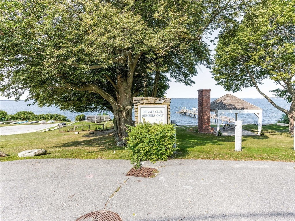 10 Sunset Road Bristol, RI 02809 - Photo 28 of 34