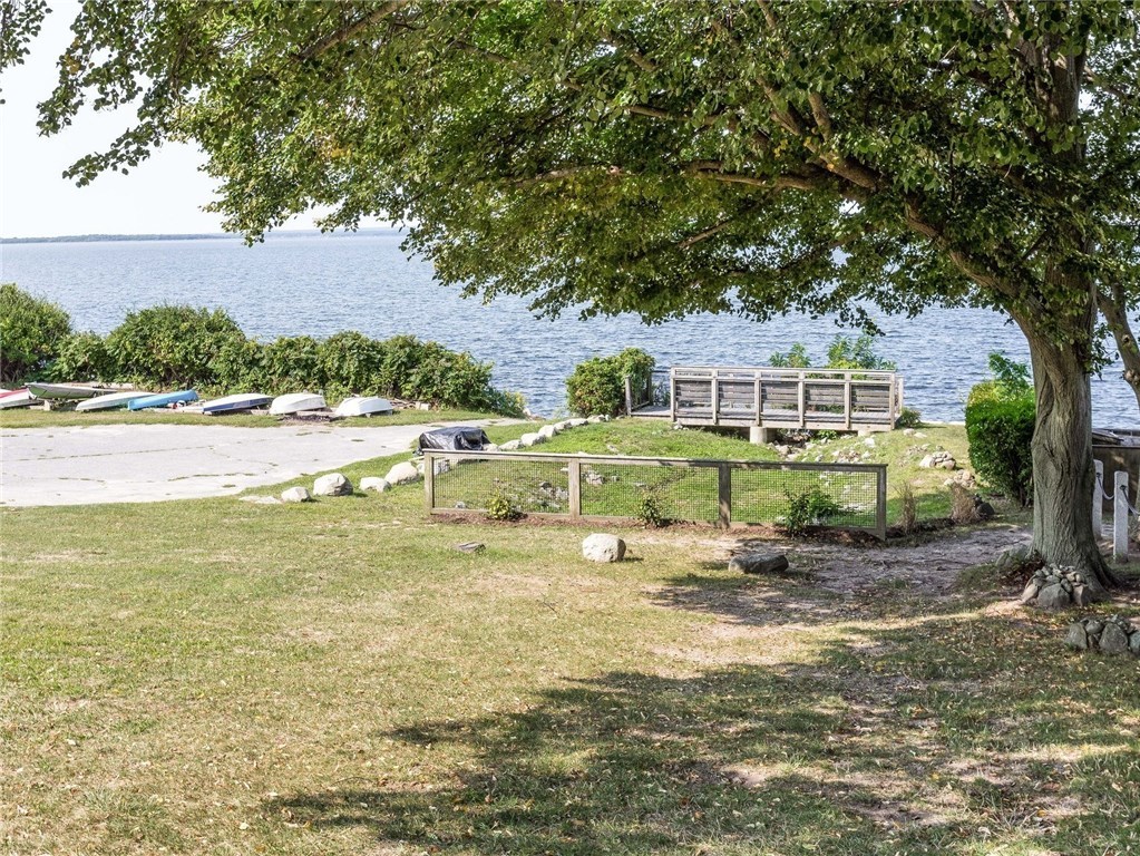 10 Sunset Road Bristol, RI 02809 - Photo 30 of 34