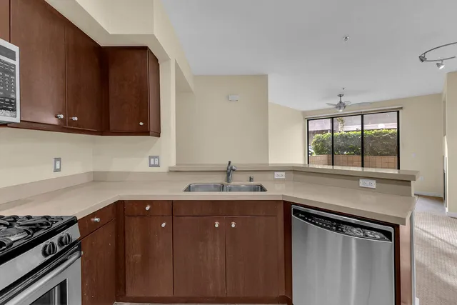 $509,000 | 910 East Palm Canyon Drive, Unit 101, Palm Springs, CA 92264