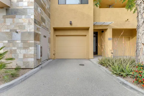 $509,000 | 910 East Palm Canyon Drive, Unit 101, Palm Springs, CA 92264