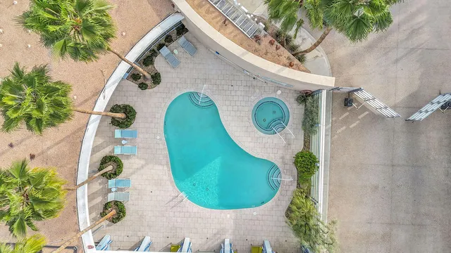 $509,000 | 910 East Palm Canyon Drive, Unit 101, Palm Springs, CA 92264