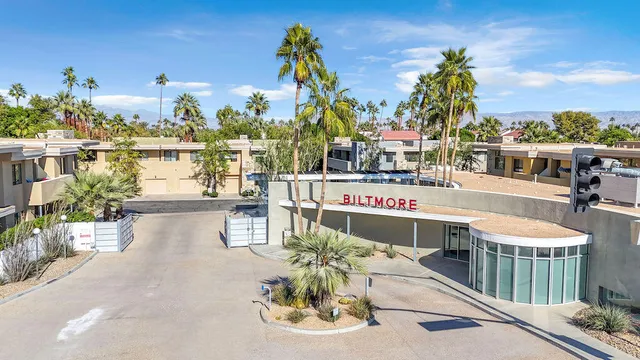 $509,000 | 910 East Palm Canyon Drive, Unit 101, Palm Springs, CA 92264