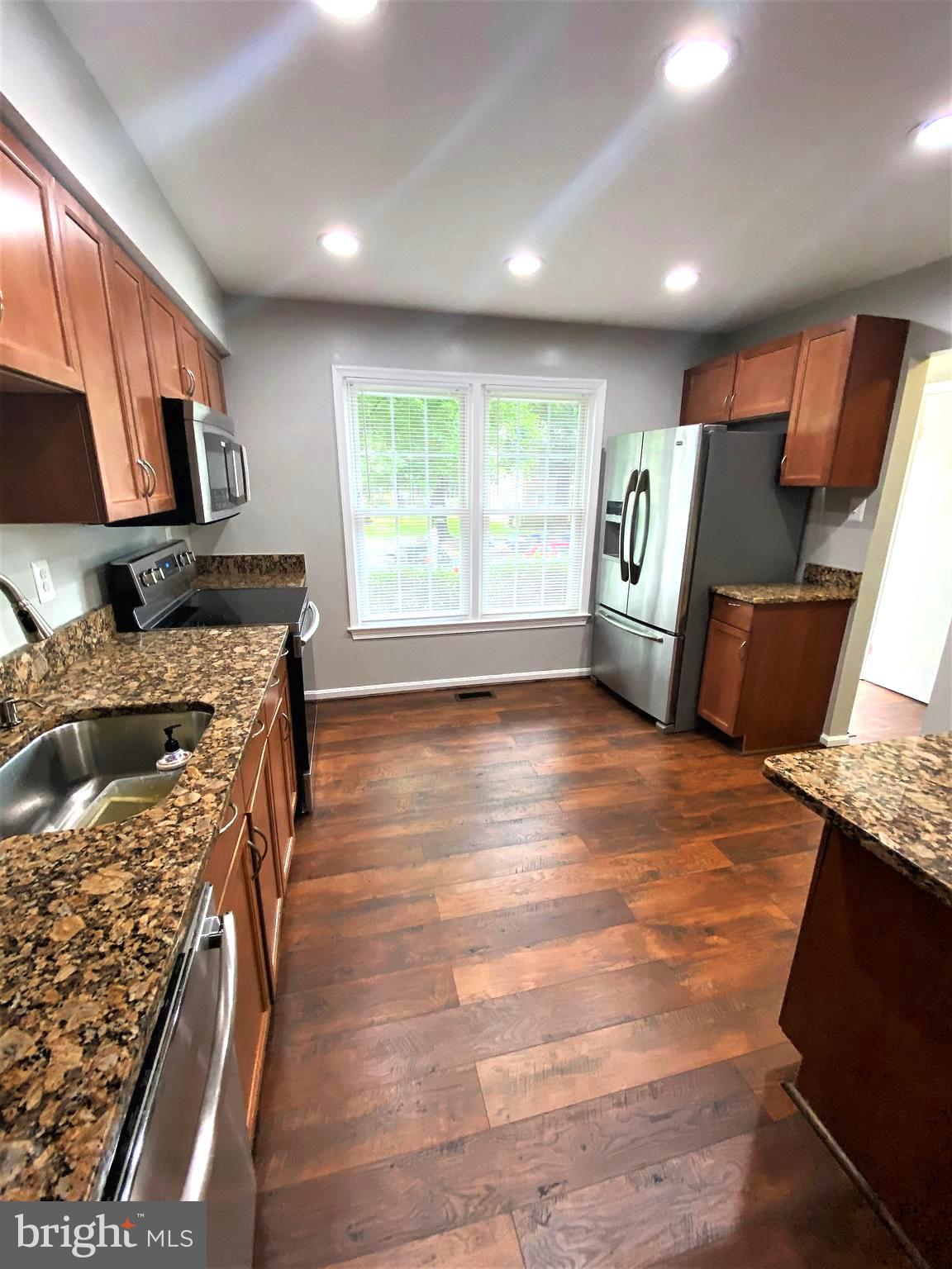 11939 Artery Drive Fairfax, VA 22030 - Photo 9 of 28