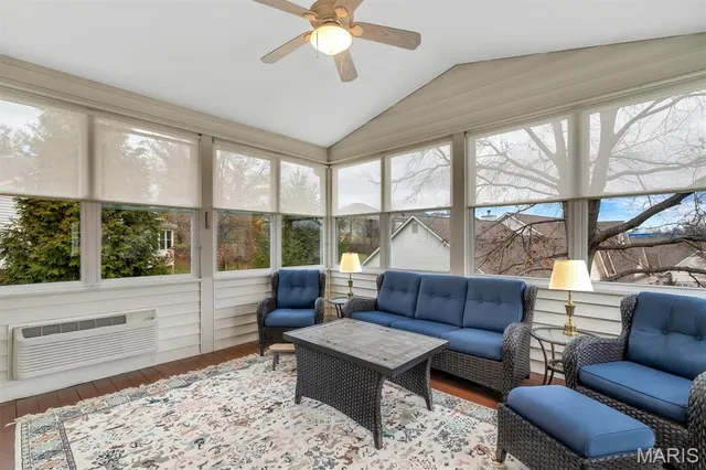 $600,000 | 811 Stone Meadow Drive, Chesterfield, MO 63005