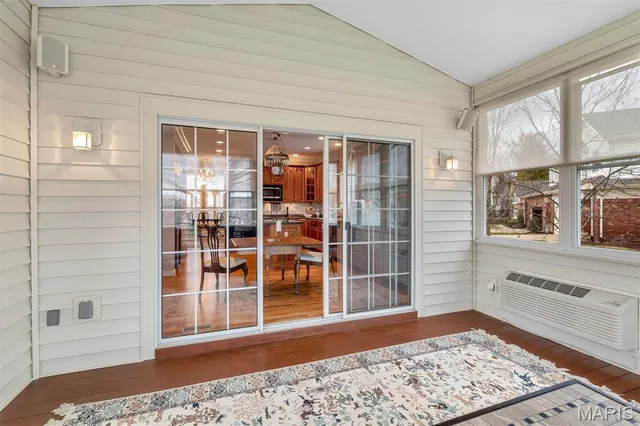 $600,000 | 811 Stone Meadow Drive, Chesterfield, MO 63005