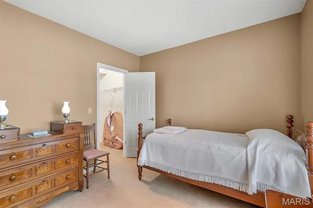 $600,000 | 811 Stone Meadow Drive, Chesterfield, MO 63005