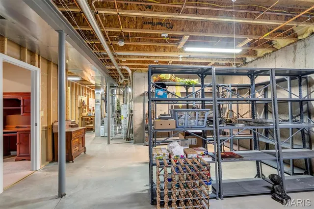 $600,000 | 811 Stone Meadow Drive, Chesterfield, MO 63005