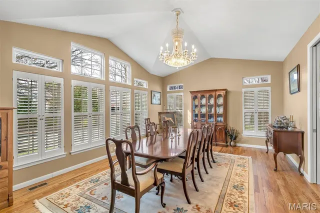 $600,000 | 811 Stone Meadow Drive, Chesterfield, MO 63005