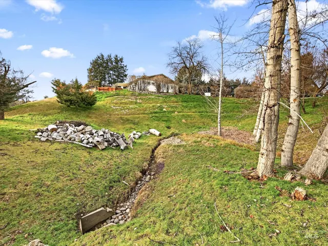 $629,000 | 208 Winged Foot Place, Eagle, ID 83616