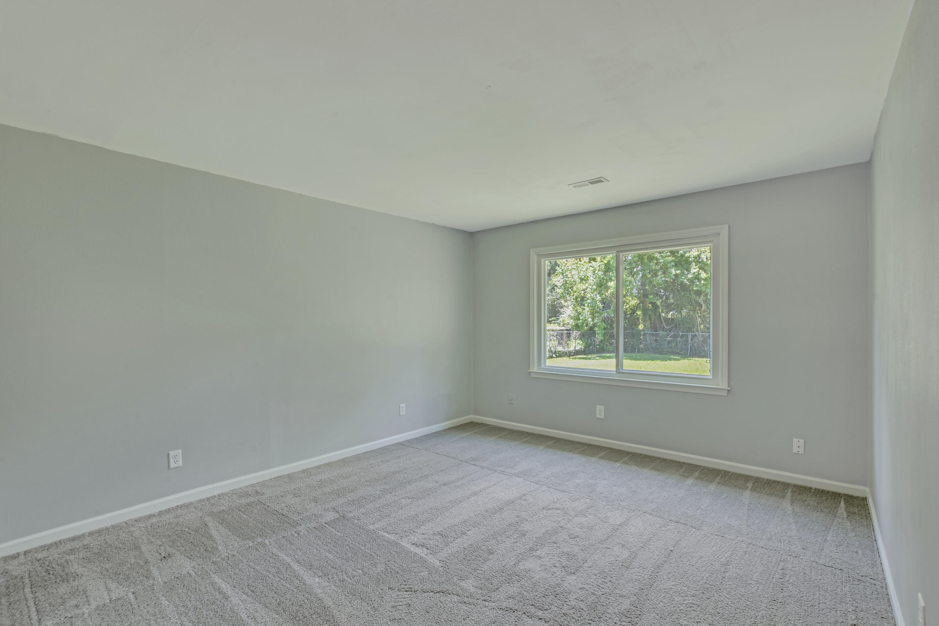 8 Stanhope Road Goose Creek, SC 29445 - Photo 11 of 27 12