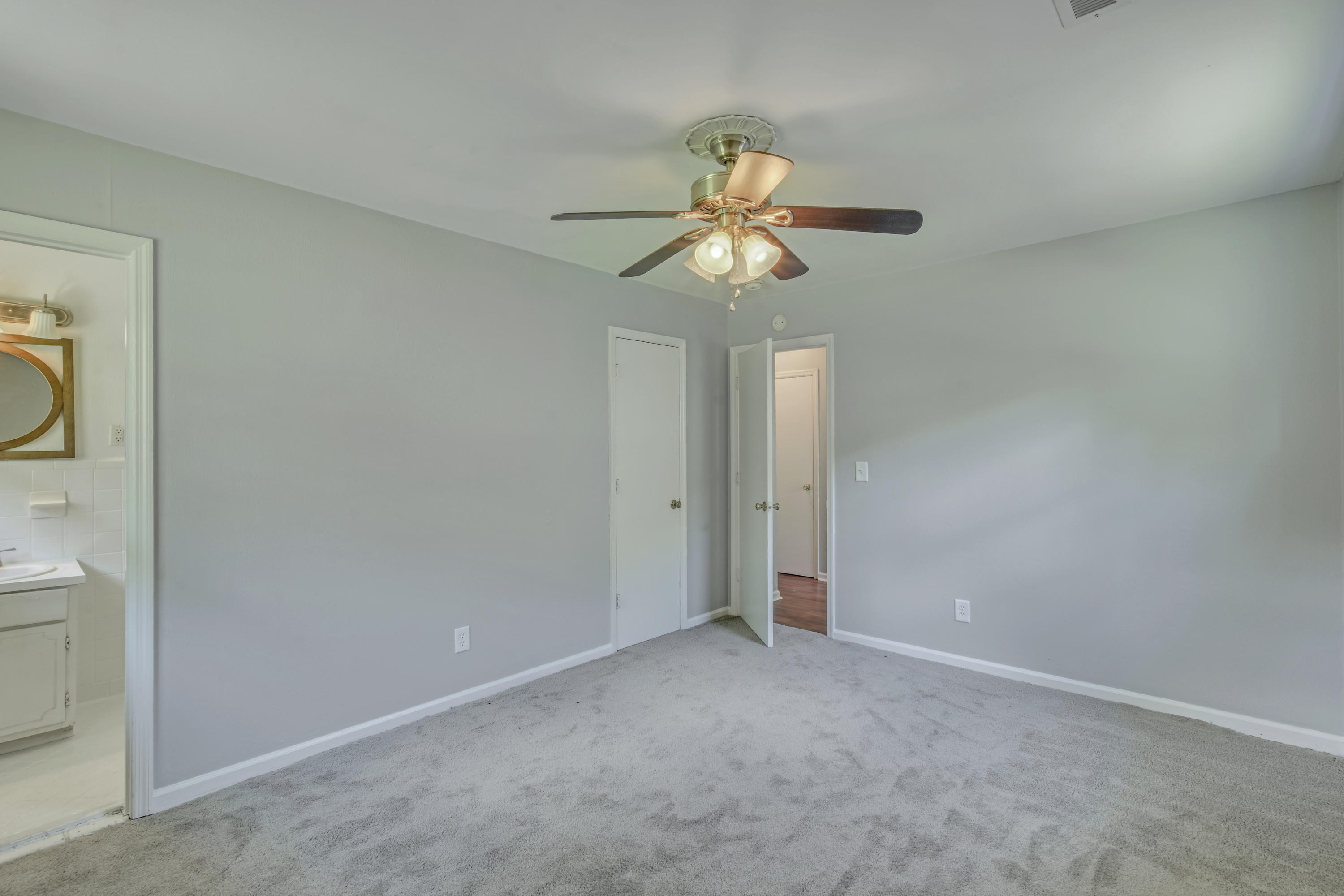 8 Stanhope Road Goose Creek, SC 29445 - Photo 12 of 27 9
