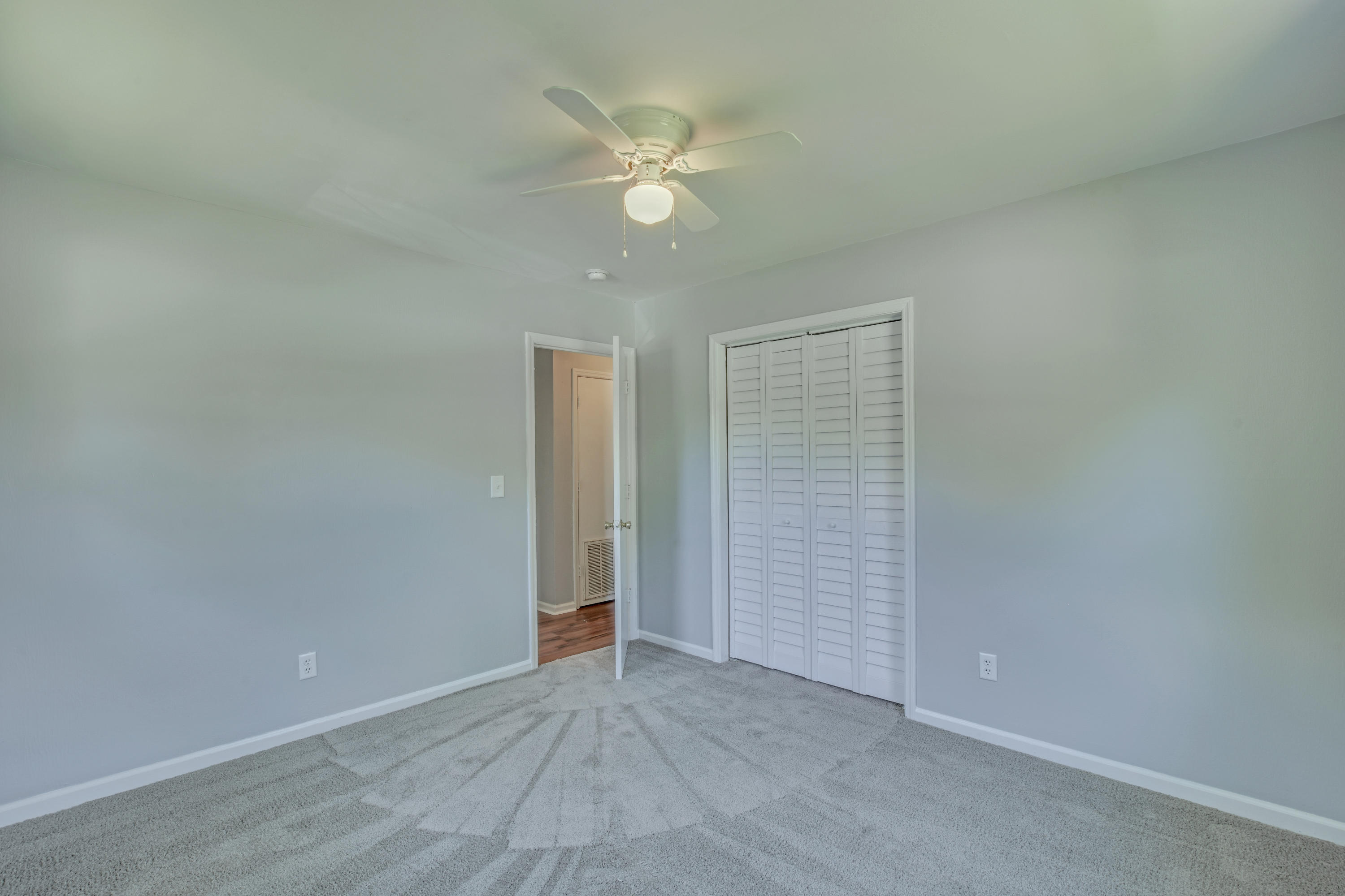 8 Stanhope Road Goose Creek, SC 29445 - Photo 16 of 27 5