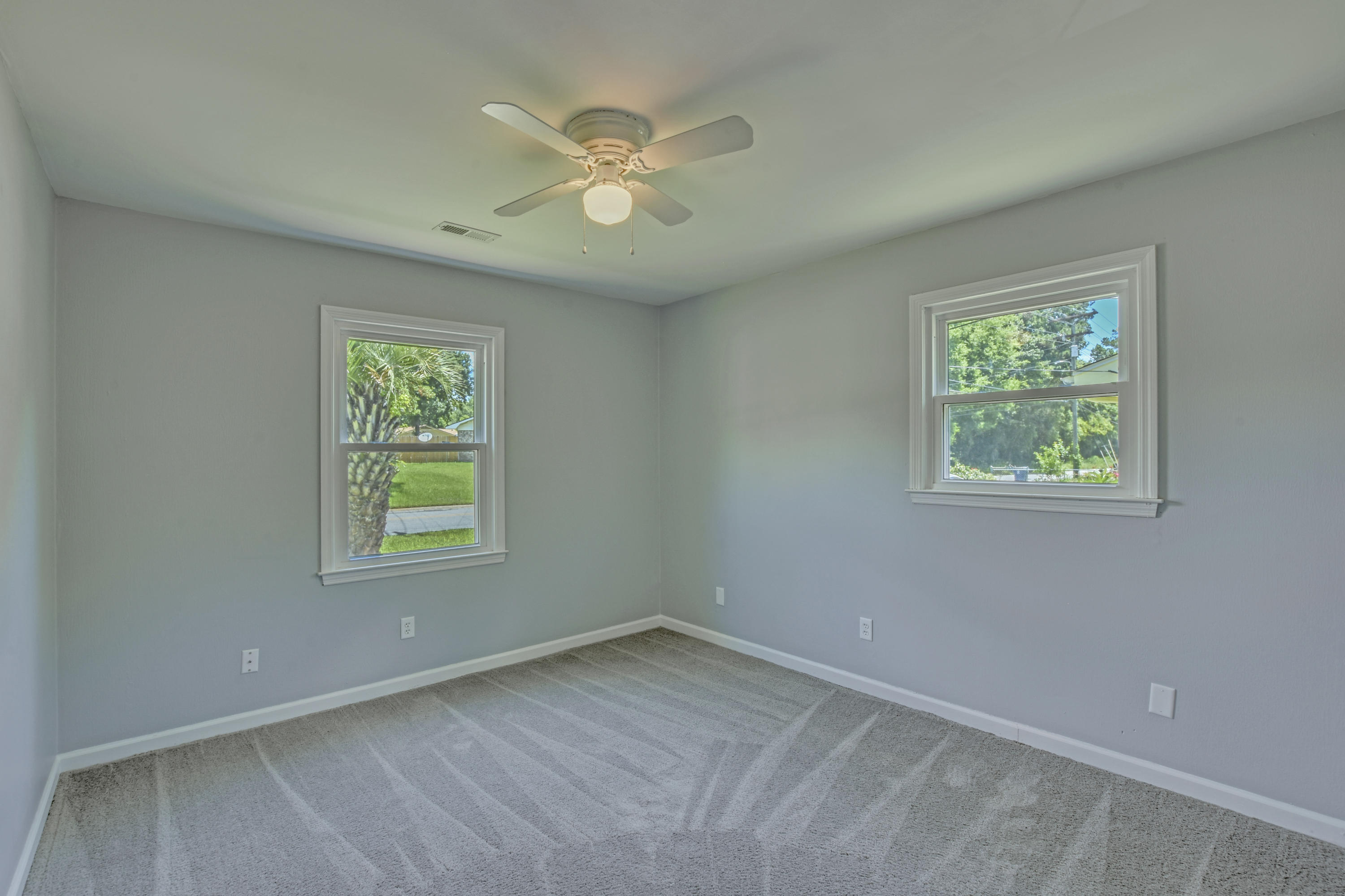 8 Stanhope Road Goose Creek, SC 29445 - Photo 17 of 27 3