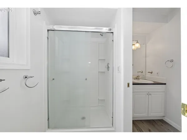$699,900 | 85217 Winding Way, Pleasant Hill, OR 97455