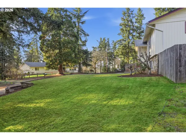 $699,900 | 85217 Winding Way, Pleasant Hill, OR 97455