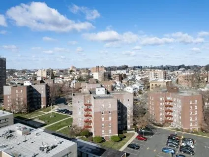 $2,250 | 7212 JFK Boulevard East, Unit 6B, North Bergen, NJ 07047