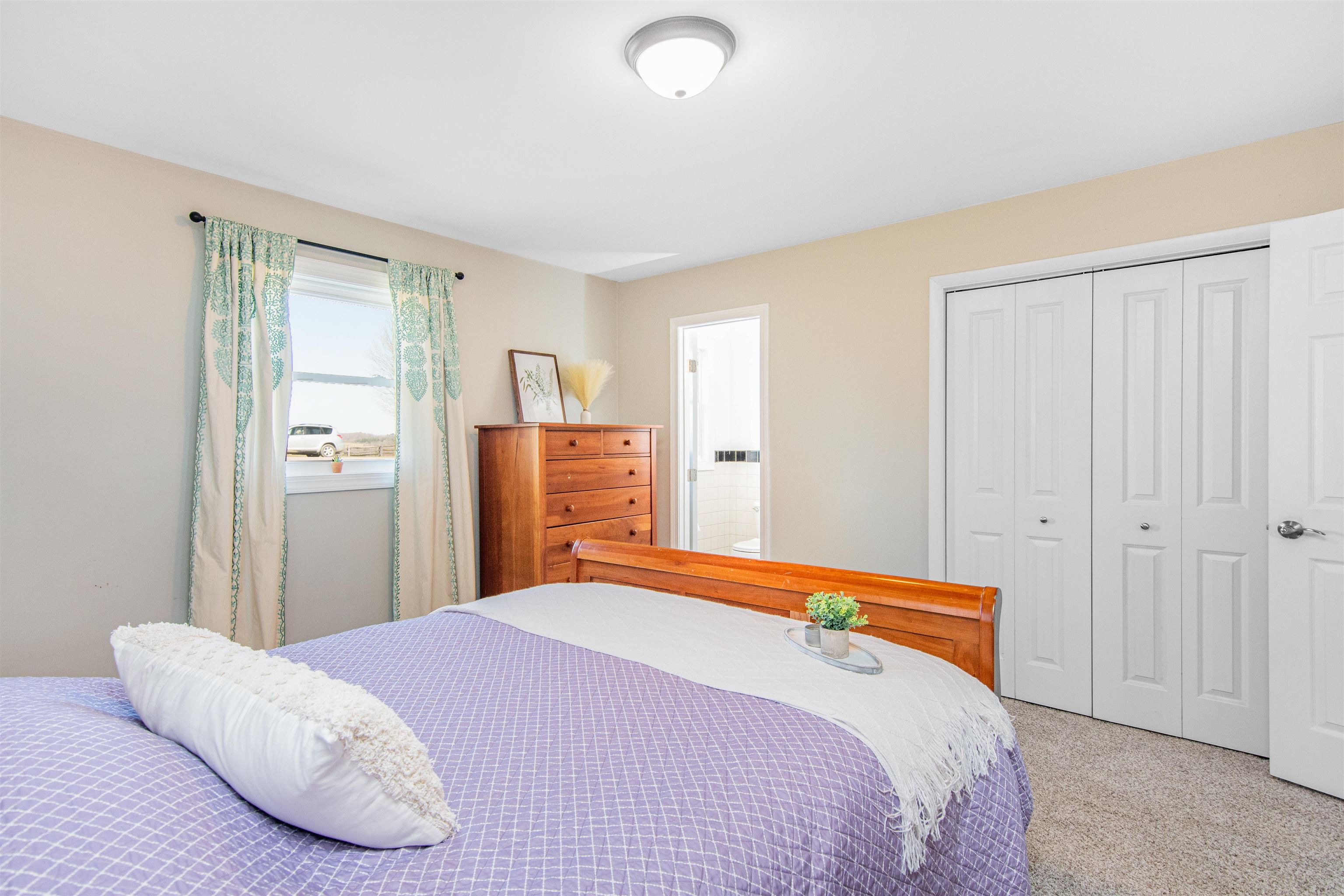 6035 Shelburne Road Shelburne, VT 05482 - Photo 23 of 35 Gallery Image 23