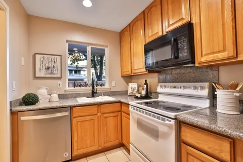 $560,000 | 92 Rancho Drive, Unit B, San Jose, CA 95111