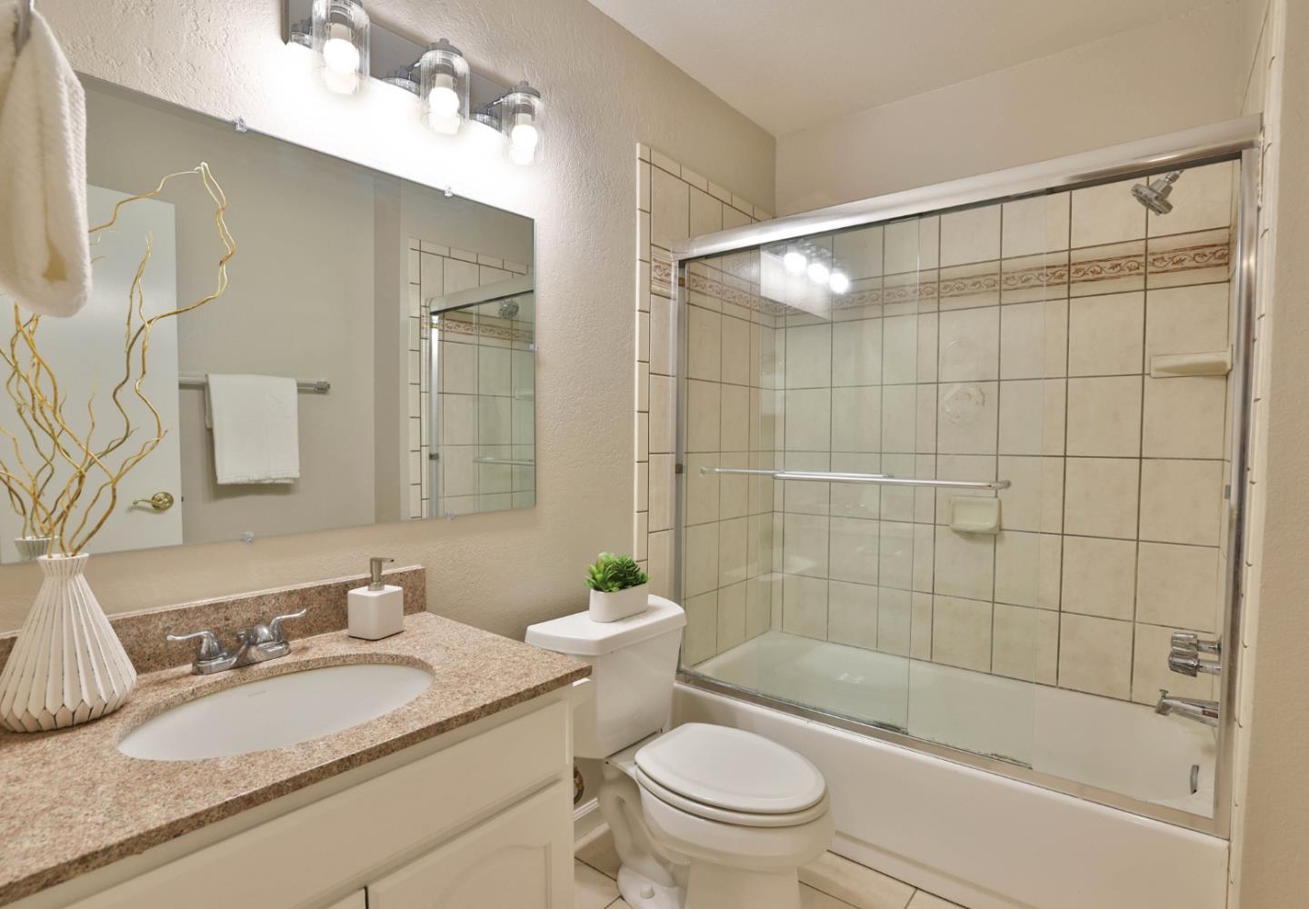 92 Rancho Drive, Unit B San Jose, CA 95111 - Photo 8 of 22