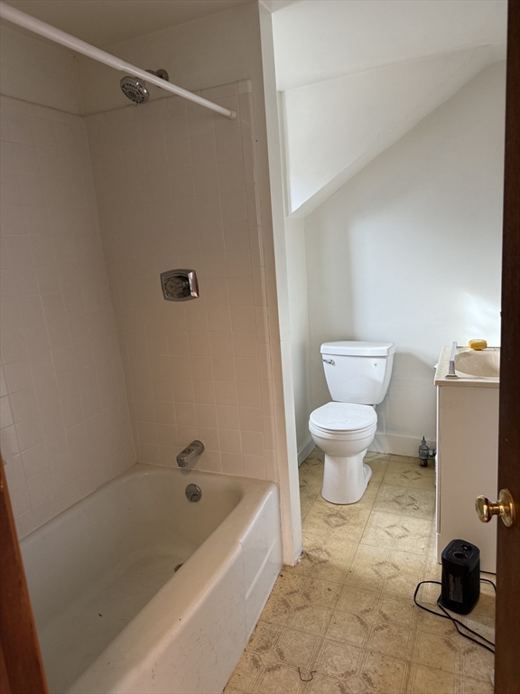 22 Hockanum Road Northampton, MA 01060 - Photo 19 of 27 Gallery Image 19