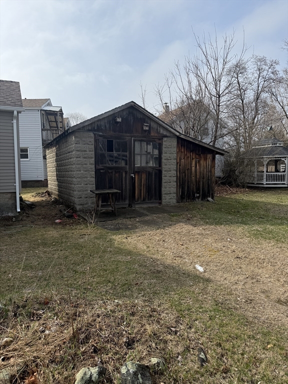 22 Hockanum Road Northampton, MA 01060 - Photo 5 of 27 Gallery Image 5
