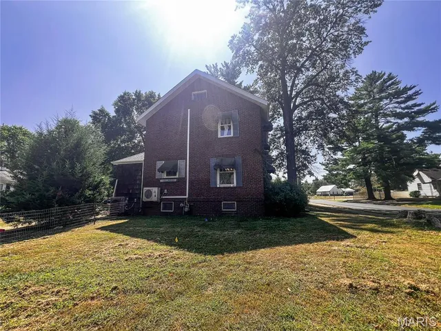 $164,000 | 620 North College Street, Salem, IL 62881