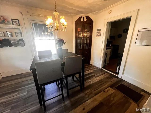 $164,000 | 620 North College Street, Salem, IL 62881