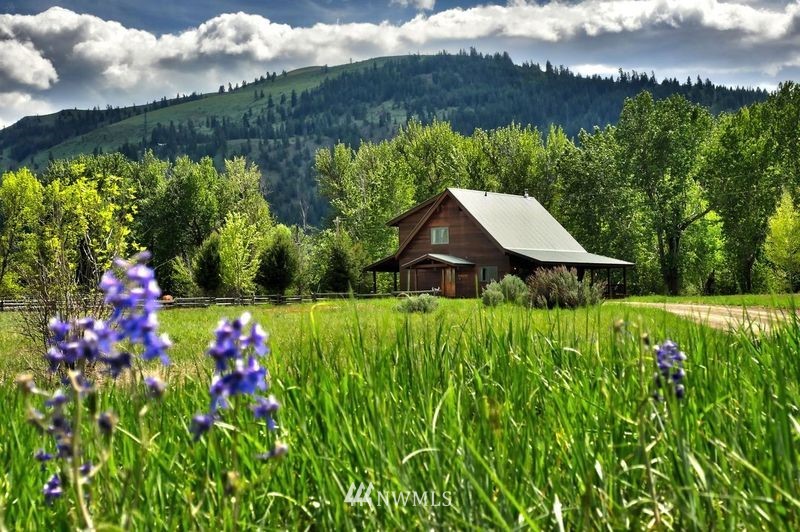 19108A State Rte 20 Winthrop, WA 98862 - Photo 1 of 40 Gallery Image 1