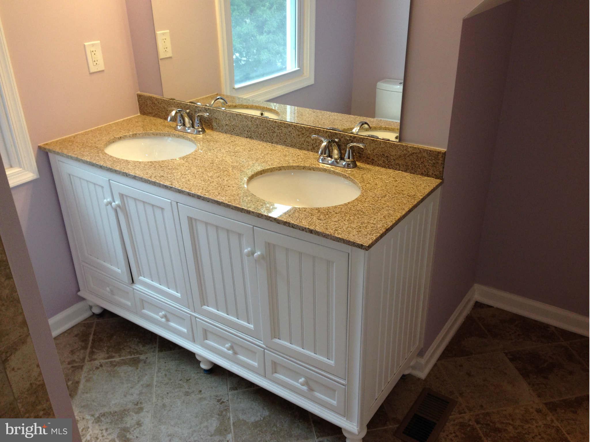 3118 Jeffrey Road Baltimore, MD 21244 - Photo 11 of 23 Bath
