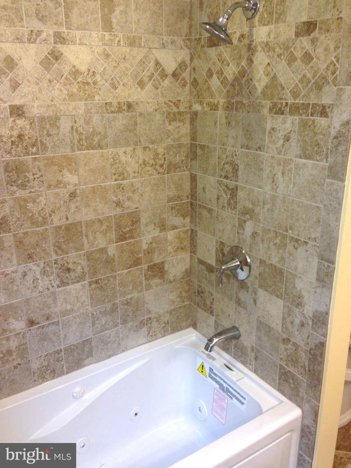3118 Jeffrey Road Baltimore, MD 21244 - Photo 12 of 23 Bath