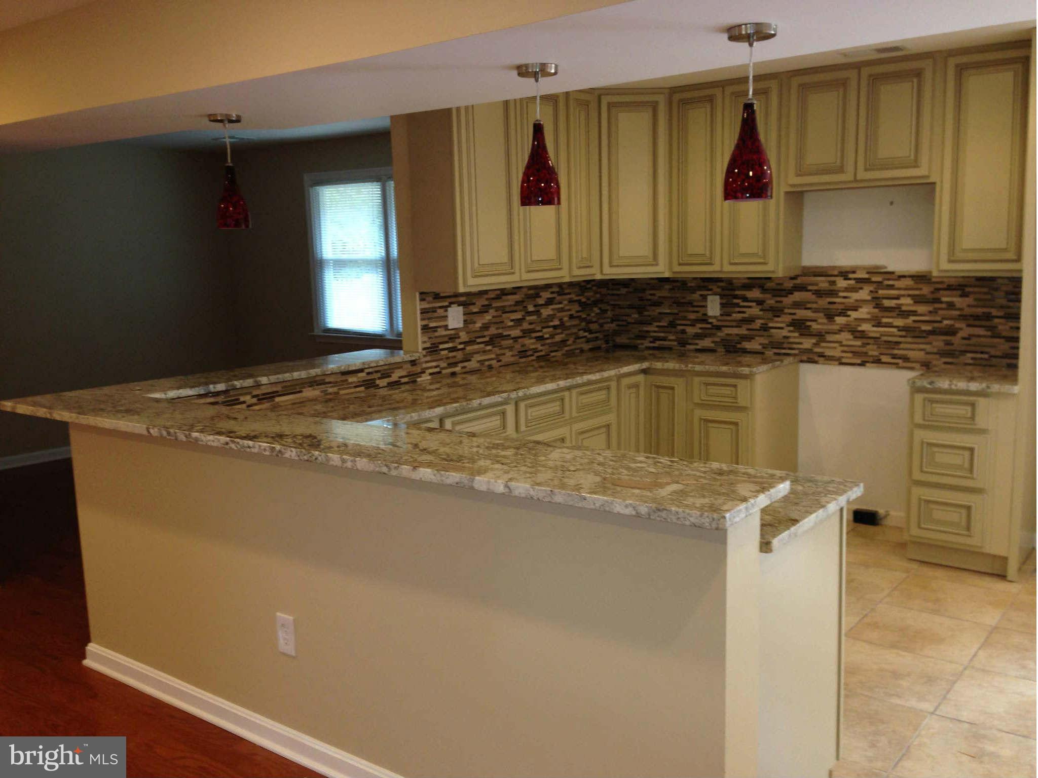 3118 Jeffrey Road Baltimore, MD 21244 - Photo 4 of 23 Kitchen