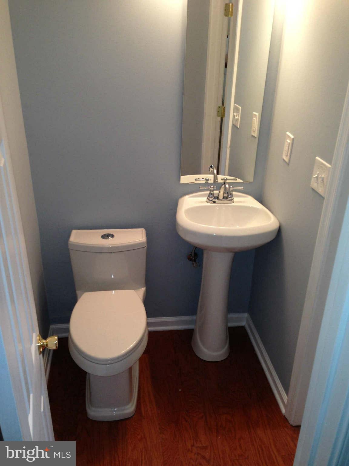 3118 Jeffrey Road Baltimore, MD 21244 - Photo 9 of 23 Bath